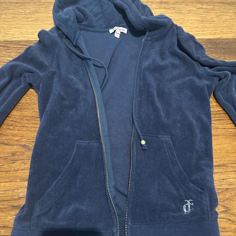 Y2K Juicy Couture Dark Blue Velour Hoodie and Shorts - Picture 4 of 6